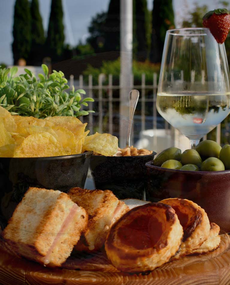 gallery-cosa-facciamo-aperitvi-bistrot-contatto-3